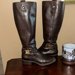 Authentic Michael Kors brown lady’s leather boots Sz.5